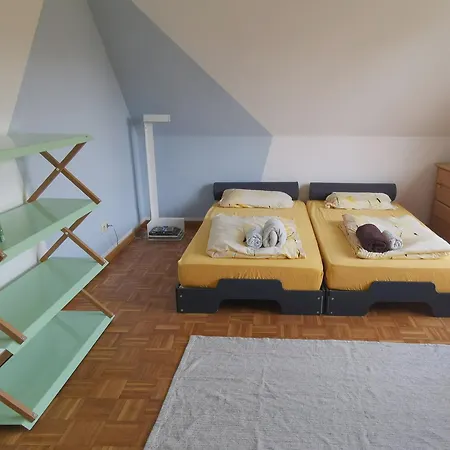 Schoene Teilwohnung Lohgia In Dortmunder Sueden Apartman Dortmund