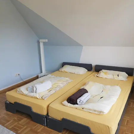 Schoene Teilwohnung Lohgia In Dortmunder Sueden * 多特蒙德